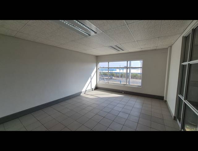 226M² WAREHOUSE TO LET IN SILVERTON